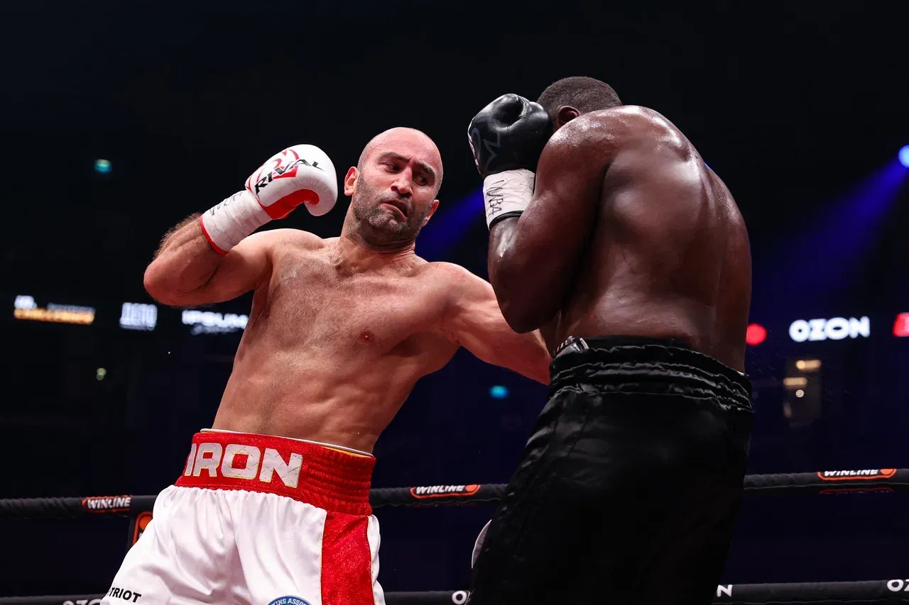 Gassiev stops Kadiru, defends WBA title